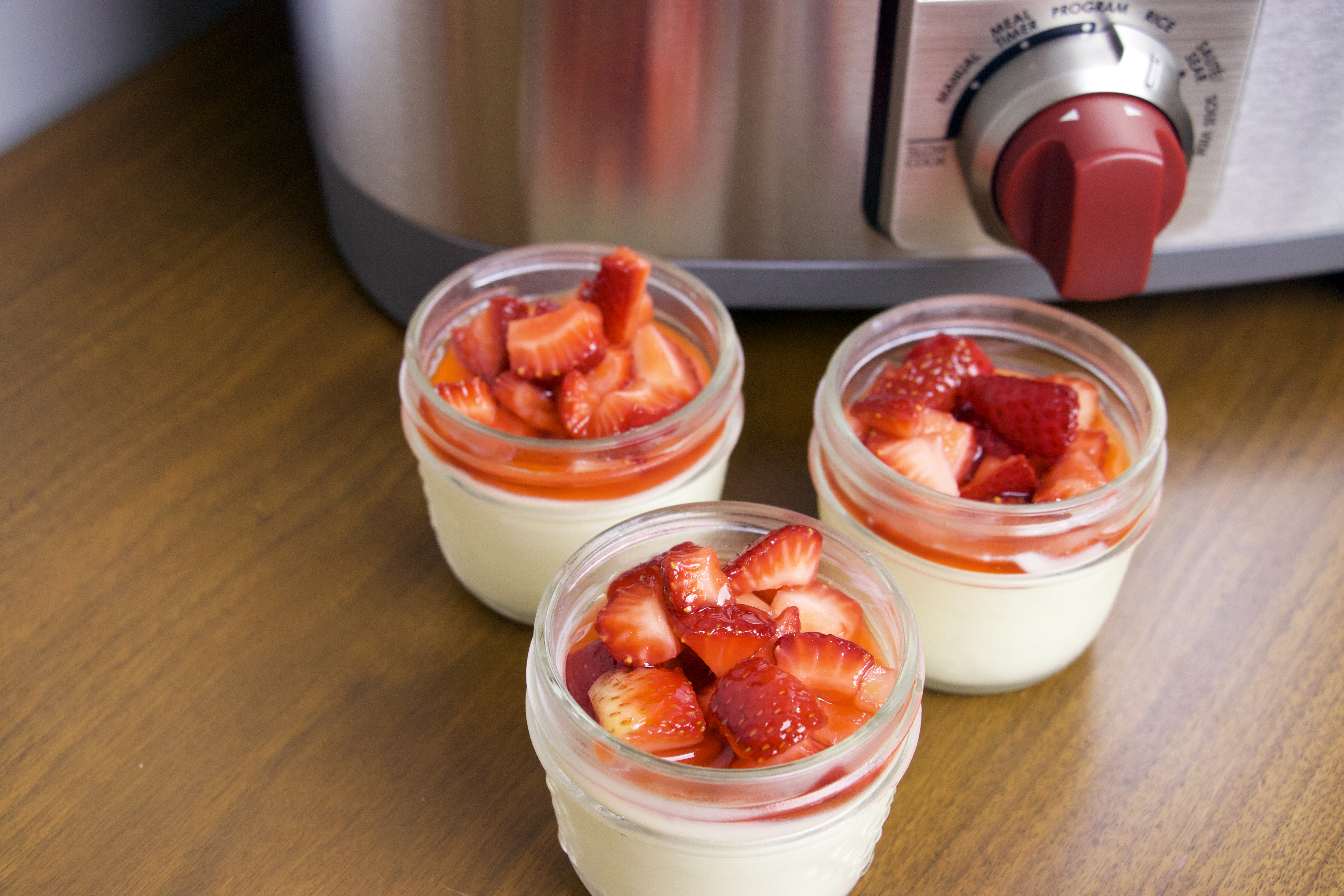 Sous Vide Gluten-Free Mason Jar Cheesecakes: Wolf Gourmet Multi-Function Cooker Recipe Sous Vide Gluten-Free Mason Jar Cheesecakes: Wolf Gourmet Multi-Function Cooker Recipe