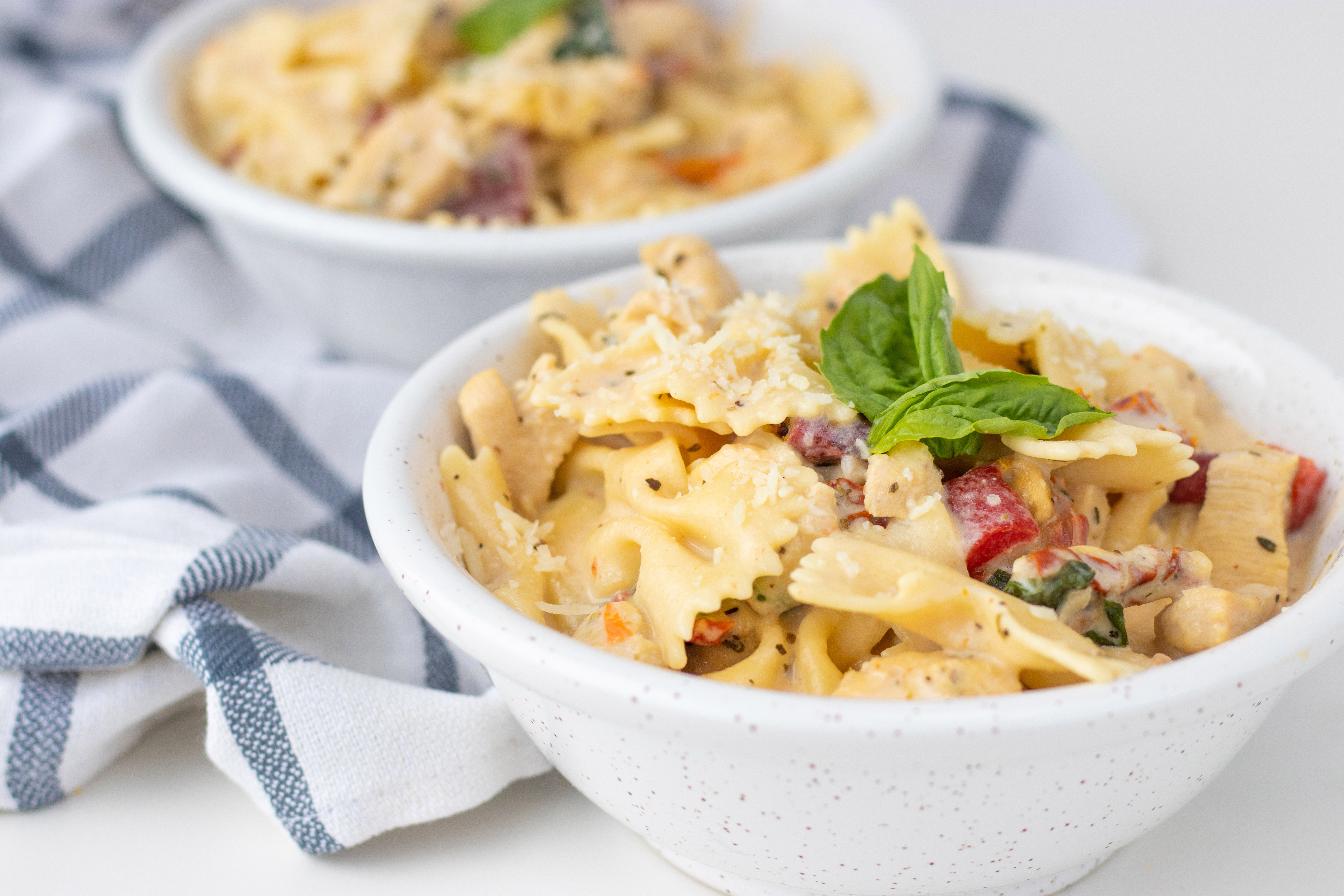 Quick & Easy Instant Pot Tuscan Chicken Pasta